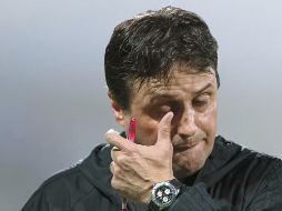 La derrota en el Clásico Tapatío no es la única estrepitosa que tiene el argentino Guillermo Hoyos en su carrera como técnico. MEXSPORT