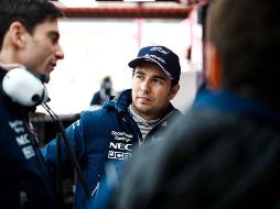 Pérez se encuentra en Montmeló, Barcelona, donde se llevan a cabo pruebas de pretemporada de Fórmula Uno. TWITTER/@SChecoPerez