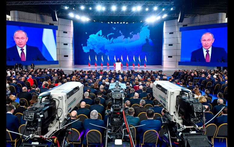 El presidente ruso Vladimir Putin presenta su informe anual sobre el estado de la nación ante el Parlamento en Moscú. AFP/A. Nemenov