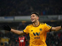 ''Sé que el próximo gran desafío para México es la Copa Oro y debo seguir jugando en el campo y marcar goles'', señala el canterano del América. TWITTER / @WolvesEspanol