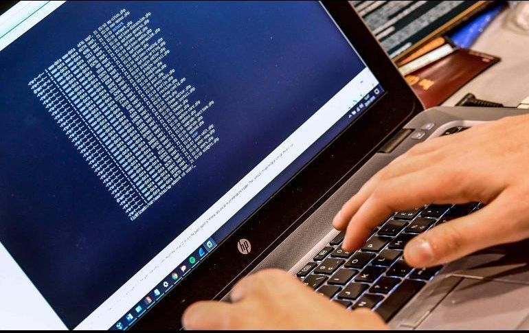 Según la firma de ciberseguridad Eset, entre las medidas de cuidado que deben tener las empresas para evitar ser víctimas es necesario evitar compartir sus datos sensibles al acceder a la red. AFP / ARCHIVO