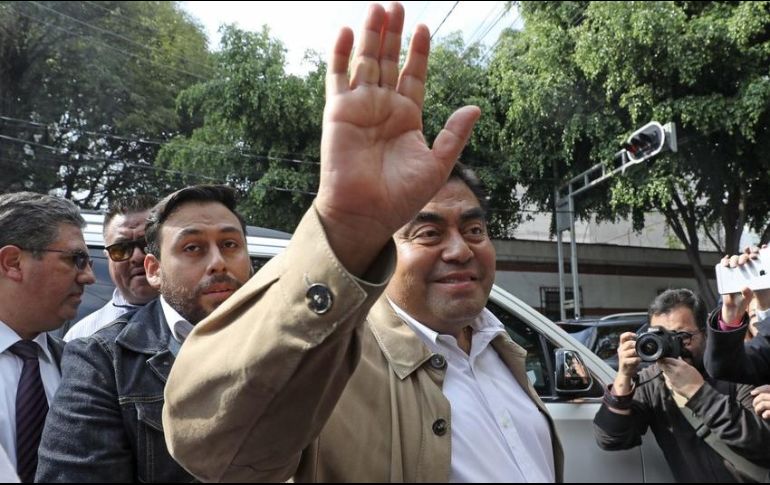 Barbosa asegura que las últimas encuestas lo ubican como el perfil y ganador de las votaciones de la elección extraordinaria del 2 de junio. SUN / ARCHIVO