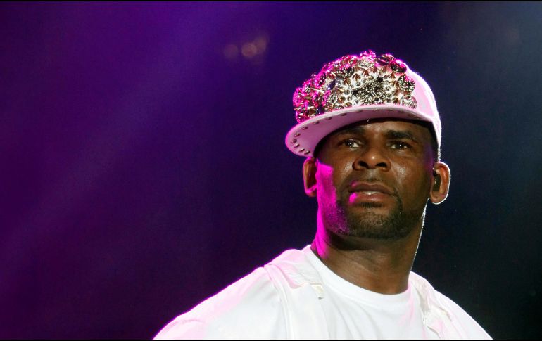 Un juez le negó a Kelly el contacto con cualquier persona menor de 18 años, así como con las víctimas o testigos del caso, y entregar su pasaporte. REUTERS/A. De Silva