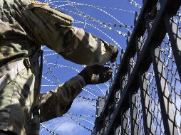 Patrick Shanahan  viajó a El Paso  para inspeccionar la frontera con nuestro país, es la primera visita desde la declaración de emergencia del Presidente Trump. ARCHIVO / AFP