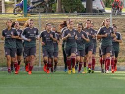 El técnico Christopher Cuéllar ha conformado un plantel con gente de amplia experiencia tanto en la Liga MX como en el extranjero. TWITTER / @miseleccionmx