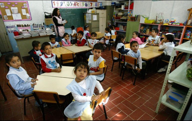 Guardería. De acuerdo con los estudios, una estancia ofrece elementos “gratuitos” en su formación, que tal vez el niño en casa no recibiría. EL INFORMADOR / A. Camacho