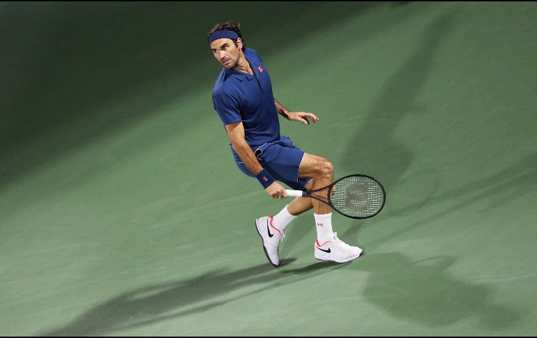 En semifinales, Federer jugará contra el ganador del último choque de los cuartos, que mide al croata Borna Coric con el georgiano Nikoloz Basilashvili. REUTERS / A. Jadallah