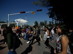 Hasta el pasado mes de enero, faltaba colocar las pérgolas de las plazoletas ubicadas a la altura de la Biblioteca Pública del Estado y del CUCSH Belenes. EL INFORMADOR / F. Atilano