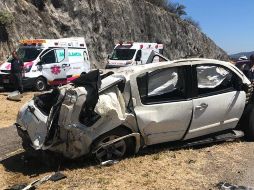 El ex futbolista y sus compañeros se reportan estables luego del siniestro en la carretera. ESPECIAL