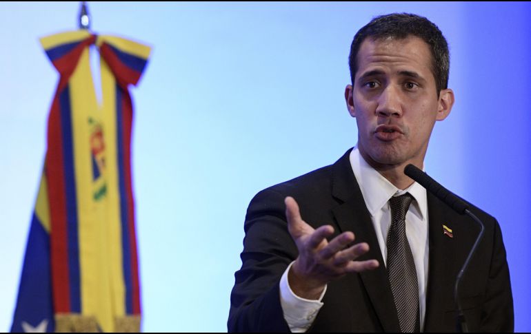 Guaidó, que ya es reconocido como presidente interino de Venezuela por unos 50 Gobiernos, llegó a Argentina procedente de Paraguay. AFP/J. Mabromata
