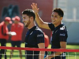 Hiram Mier (izquierda) considera que Chivas está para ganarle al Monterrey. @CHIVAS