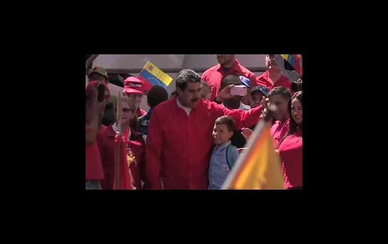 Para evitar conflictos con la UE, el presidente movió una de las fuentas de activos más importante de sus país a Rusia. ARCHIVO / AFP