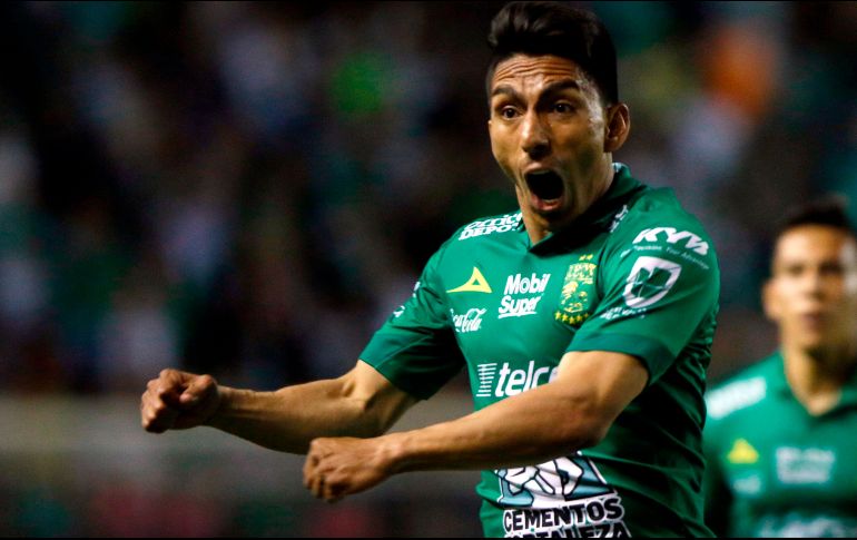 Ángel Mena celebra una de sus anotaciones. AFP/G. Becerra