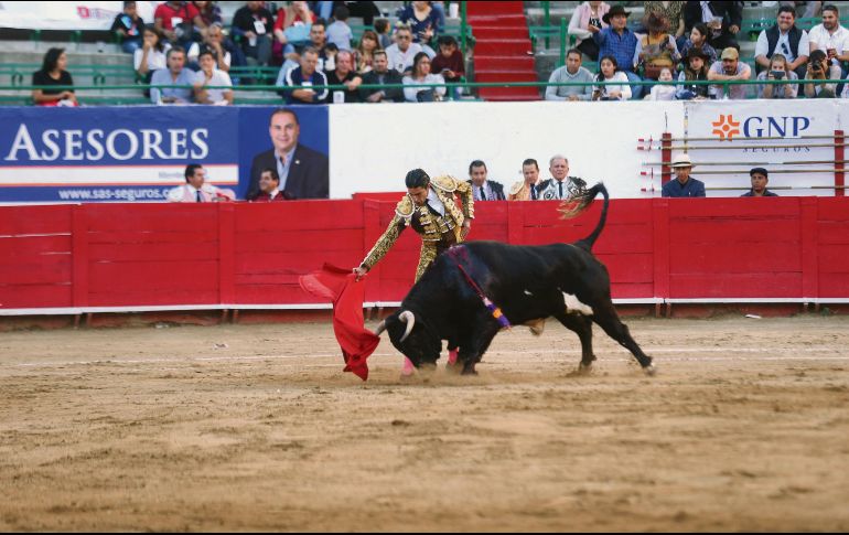 Mañana Arturo de Alba (foto) contará con padrino de lujo, el maestro español Enrique Ponce. EL INFORMADOR / G. Gallo