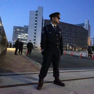 Autorizan liberar a Carlos Ghosn