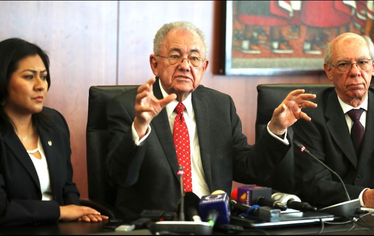 Espriú acudió al Senado de la República a la Reunión Ordinaria de la Comisión Especial para dar Seguimiento del caso. SUN/L. Godínez