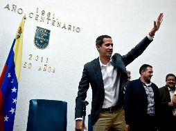 Guaidó anunció que los empleados públicos se sumarán a las acciones de presión contra el Gobierno realizando paros escalonados. AFP/F. Parra