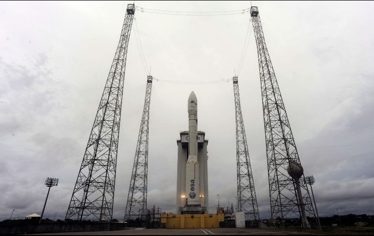 La Academia China destaca que sólo se necesitan seis meses para producir uno de estos aparatos y 24 horas para los preparativos de lanzamiento y puesta en órbita de satélites individuales. EFE / ARCHIVO