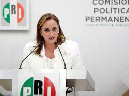 La dirigente del PRI, Claudia Ruiz Massieu expone que los grupos parlamentarios del tricolor subirán puntos de acuerdo para que se acabe con esta práctica. SUN / ARCHIVO