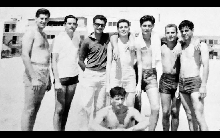 Enrique, Willy, Miguel, el Siqui, Carlos, Harry, Enrique y Javier.