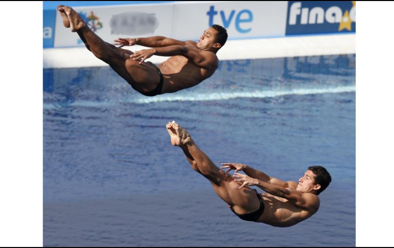 La pareja mexicana logró 413.61 puntos, y solo fue superada por los chinos Yuan Cao y Siyi Xie que ganaron 469.08 unidades. AP / ARCHIVO
