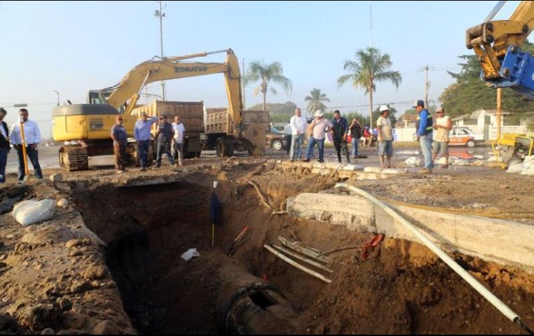 Desde el miércoles se trabaja en la construcción de piezas específicas solicitadas que se instalarán para reforzar la estructura del tubo de 48 pulgadas. ESPECIAL / Coordinación General de Gestión del Territorio