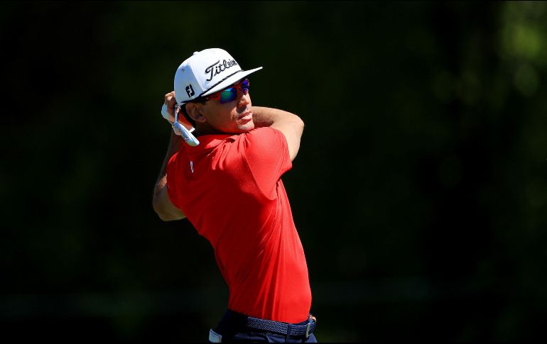 Rafa Cabrera Bello realiza uno de sus tiros en el hoyo 9 durante la primera ronda. AFP/S. Greenwood