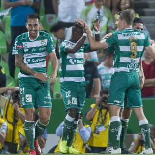 Santos logra espectacular remontada en Concachampions