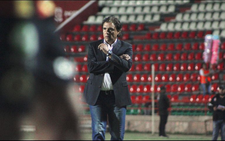 El técnico de Leones Negros sabe que se acorta el margen de error. ESPECIAL