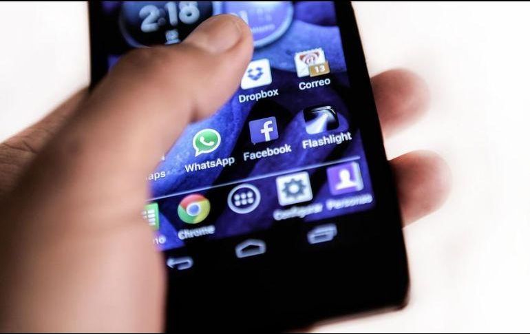 Las aplicaciones presentan fallas lugo de que Facebook anunciara esta mañana que se encontraba en mantenimiento. EL INFORMADOR / ARCHIVO