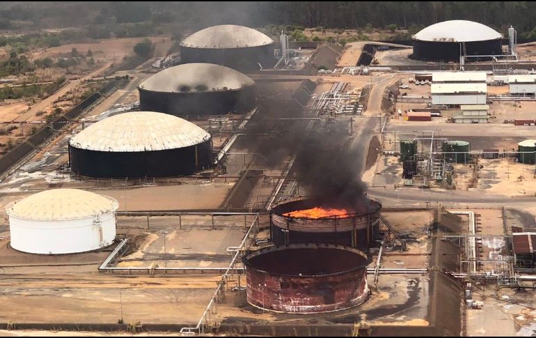 Al este del país sudamericano, a horas de la mañana, explotaron al menos dos tanques. TWITTER / @MQuevedoF