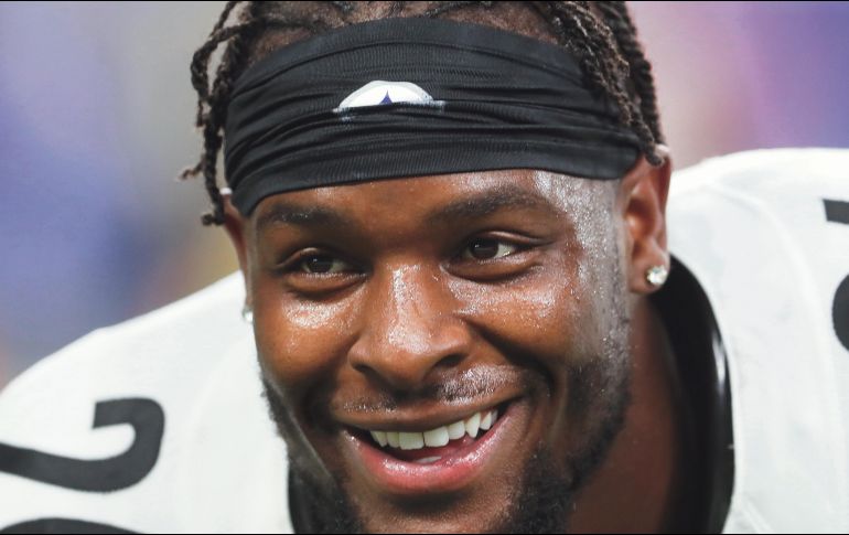 Bell ha corrido para cinco mil 336 yardas y 35 touchdowns, y tiene 312 recepciones para dos mil 660 yardas y siete anotaciones como uno de los jugadores ofensivos más versátiles y peligrosos de la NFL. AP