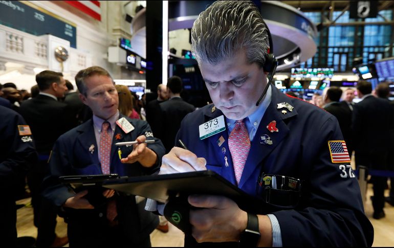 El Nasdaq ganó 3.85 puntos, al operar en las siete mil 647.25 unidades. AP / ARCHIVO