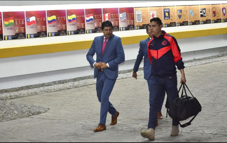 La afición señala al guaraní (I) como principal responsable de la derrota ante las Águilas. MEXSPORT/ARCHIVO