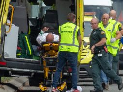 Entre 300 y 500 personas se encontraban en el interior de la mezquita cuando un hombre con un arma automática disparó. EFE/ M. Hunter