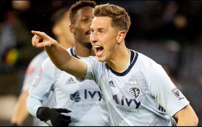 Krsiztian Nemeth colaboró en la victoria con un doblete. AP/O. Wagner