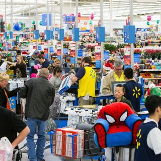 Walmart y CROC conjuran  huelga tras aumento salarial