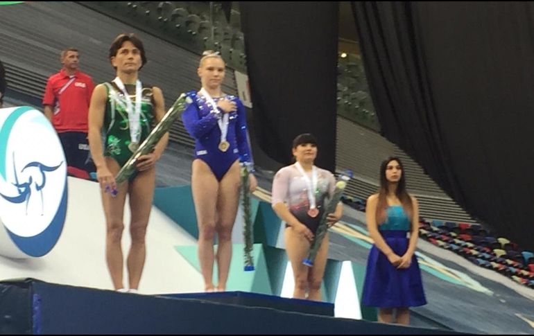 La presea por el tercer puesto significó la primera que Alexa Moreno (D) logró en la presente temporada. TWITTER / @FMGimnasia