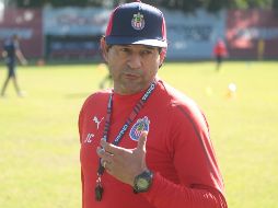 La mala racha que enfrenta Chivas hace pensar que el técnico tiene las horas contadas. EL INFORMADOR/ARCHIVO