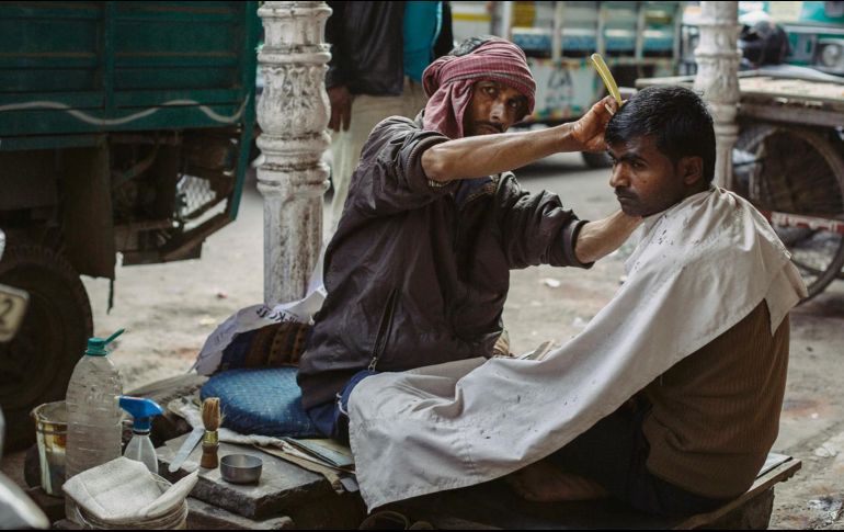 Esfuerzo. Gran parte de los trabajadores tiene jornadas hasta de 16 horas de lunes a domingo. EL INFORMADOR / G. Gallo