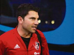 Cufré le echa ojos a sus centrales