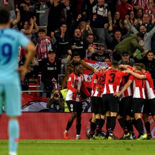 El Atlético cae en Bilbao y se aleja más de la cima