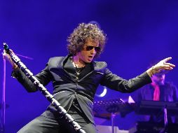 Bunbury inició su presentación con la canción 