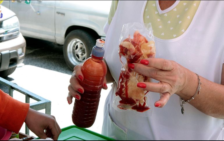 Señalan como factores de riesgo al consumo de alimentos y agua contaminados, además de malos hábitos de higiene. EL INFORMADOR / ARCHIVO