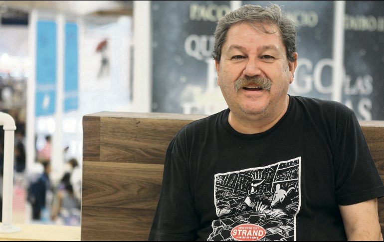 El también escritor adelanta los múltiples proyectos que tiene entre manos. EL INFORMADOR