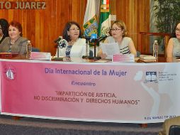 Fuentes Jiménez (c) señaló que velarán para que el actuar de las autoridades se apegue al estricto cumplimiento de la ley. TWITTER/@TJA_CDMX