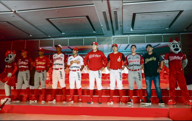Así lucen los nuevos uniformes de los Diablos. EL UNIVERSAL