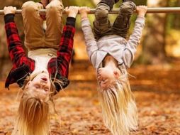 Si dejamos que se aburran, dice la autora, creamos un espacio de libertad para que puedan desarrollar su imaginación. GETTY IMAGES