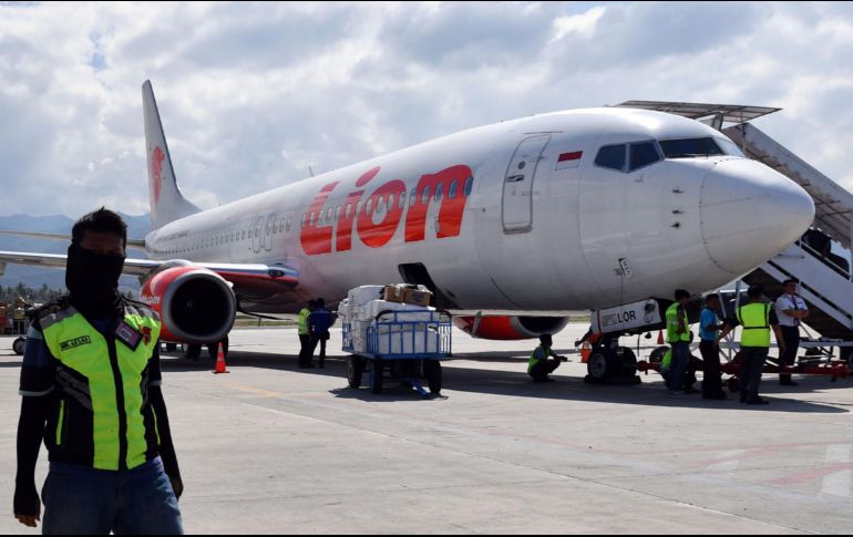 Según la investigación preliminar del siniestro de Lion Air, la nariz del avión se inclinó hacia abajo más de 20 veces. AFP/ARCHIVO