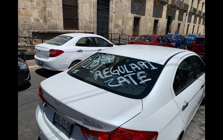 Los manifestantes contemplan dejar de circular pues tienen miedo de que les retiren sus vehículos de circulación por el inclumplimiento de la empresa. EL INFORMADOR/ J. Alcaraz